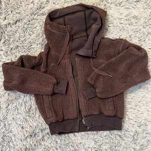 lululemon short sweet and sherpa jacket